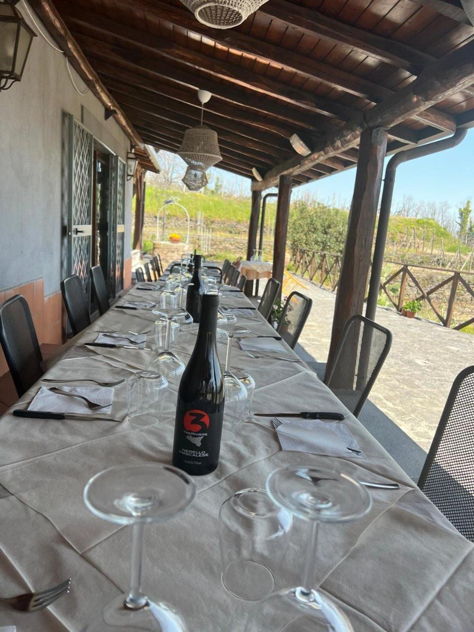 Agriturismo Le Case Del Merlo Milo Exterior foto